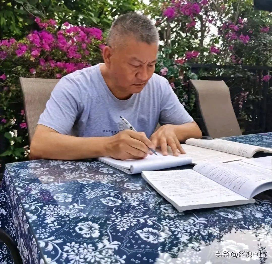 58岁梁实备战第29次高考<strong></p>
<p>狗币钱包安卓</strong>，谈多次落榜：31岁已赚100万，也许用光前半生运气