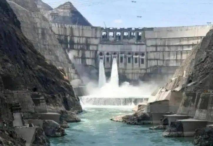 莫迪再出昏招<strong></p>
<p>狗币钱包安卓</strong>,轰炸巴基斯坦中资大坝?美方紧急发声,同印度划界