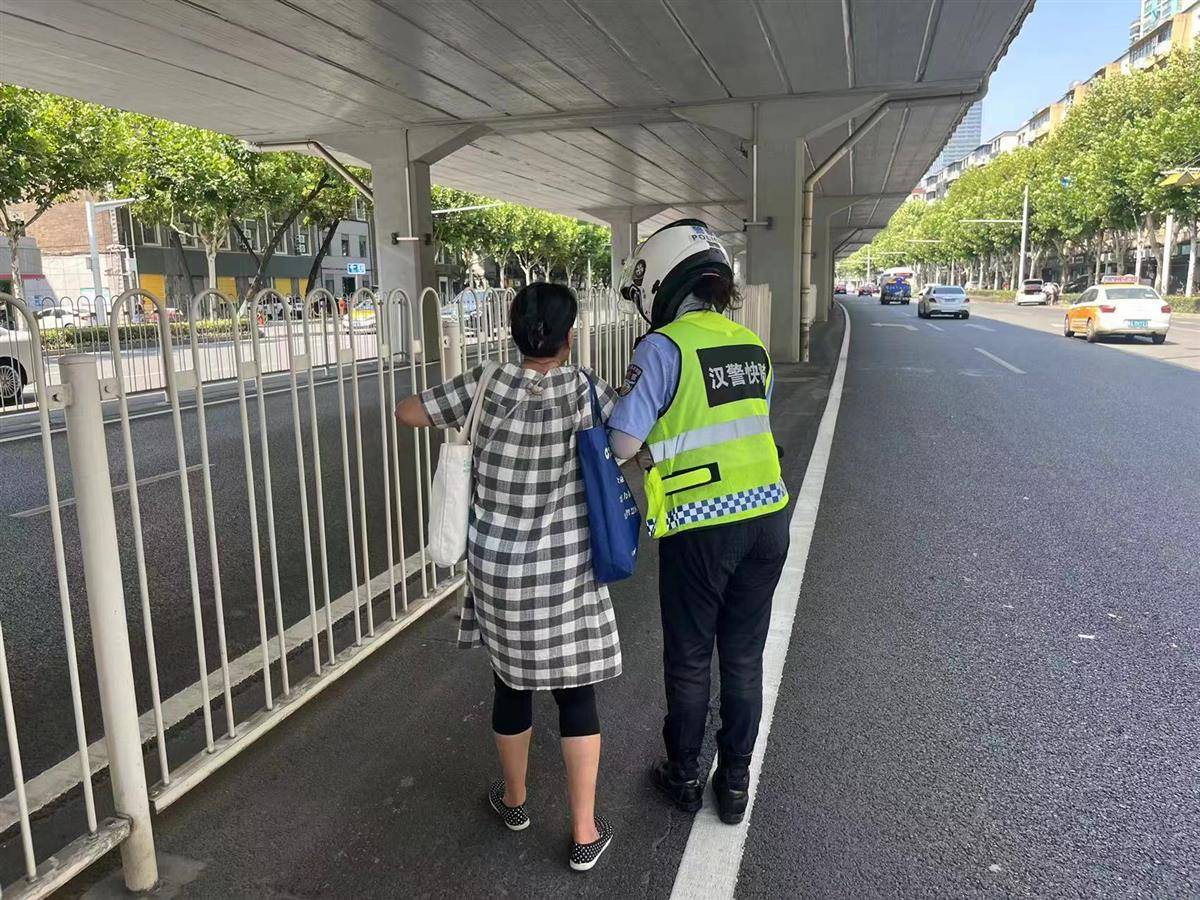 “姑娘<strong></p>
<p>币安pos</strong>,又是你,真有缘呀!”婆婆第三次在车流中遇到她