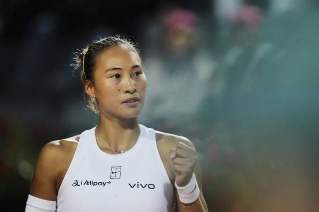 终于越过萨巴伦卡这座高山<strong></p>
<p>币安pos</strong>,郑钦文感谢自己的耐心和专注