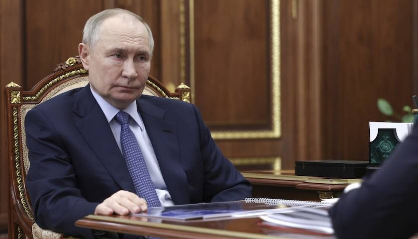 普京明确特别军事行动四大目标<strong></p>
<p>币安tbc</strong>，俄方拷问乌克兰还能撑多久