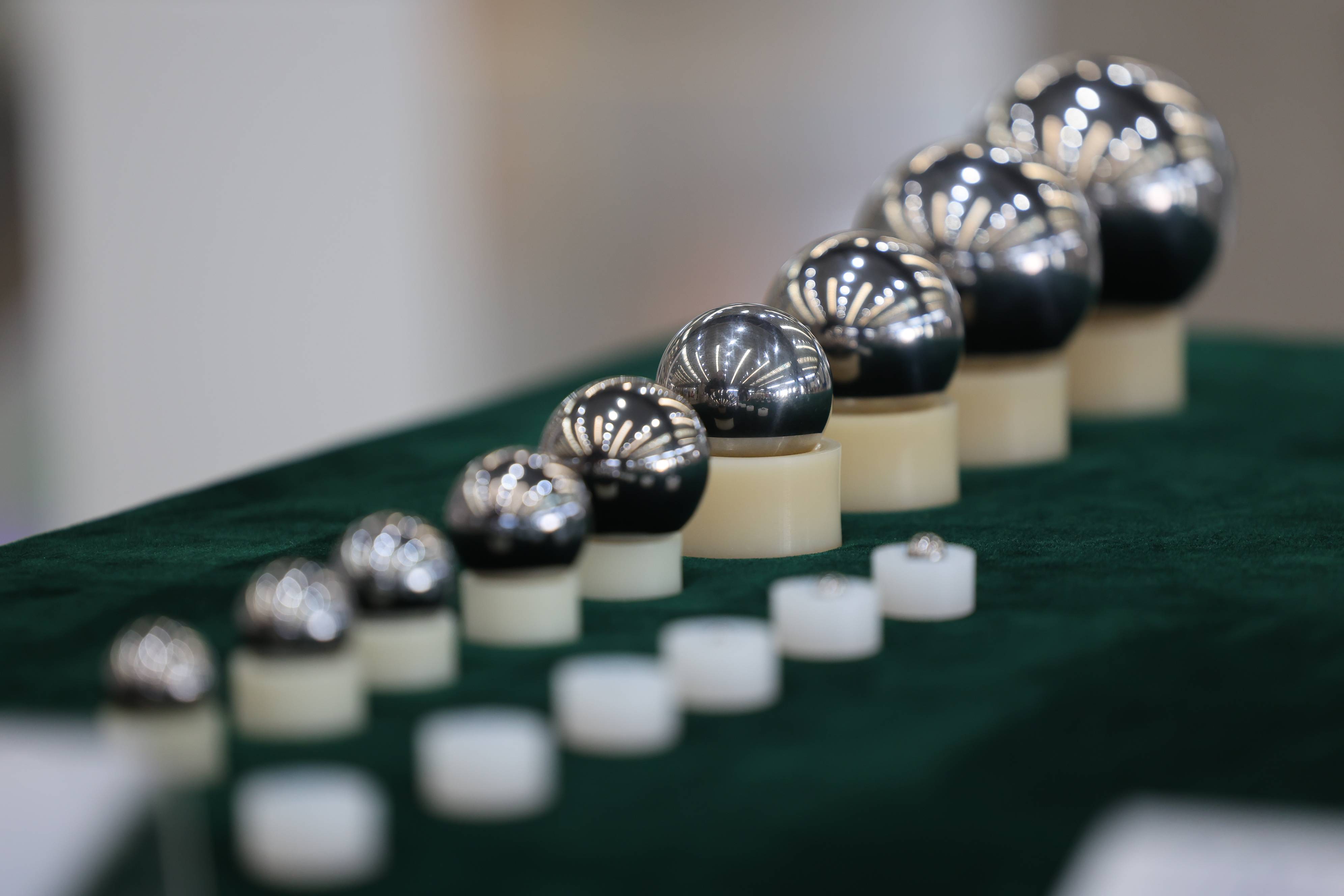 第1视点丨跟随总书记走进洛阳轴承集团 <strong></p>
<p>币安troy</strong>了解先进制造业发展