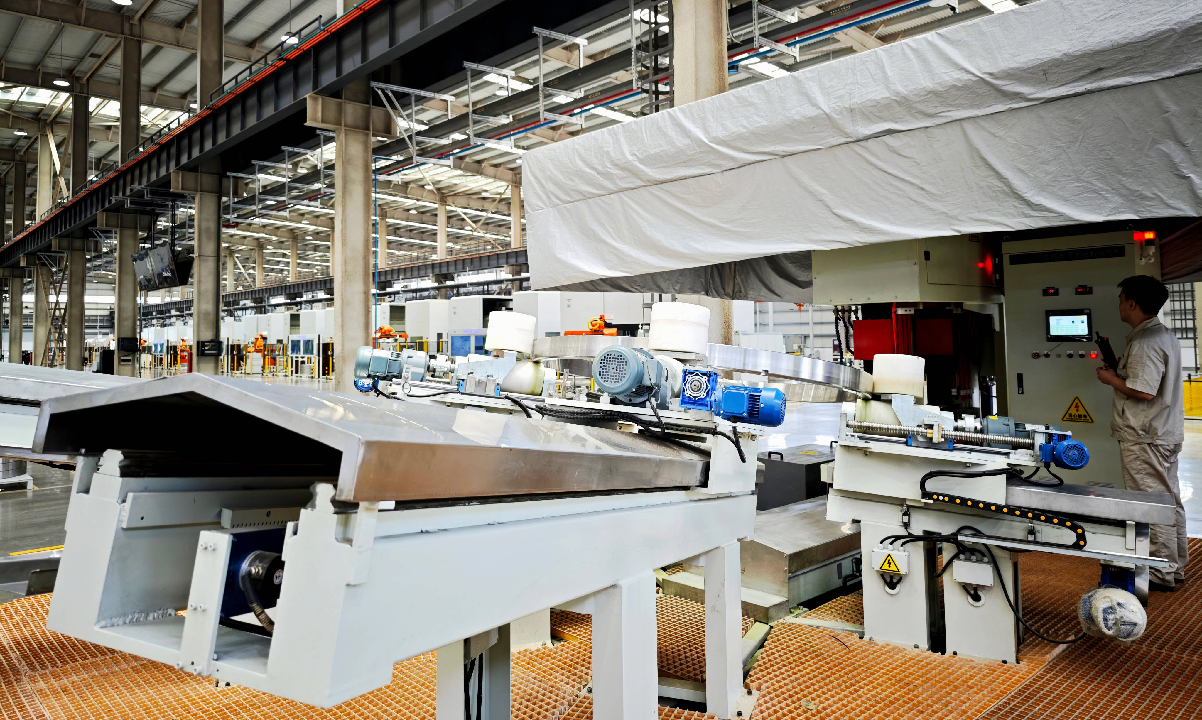 第1视点丨跟随总书记走进洛阳轴承集团 <strong></p>
<p>币安troy</strong>了解先进制造业发展