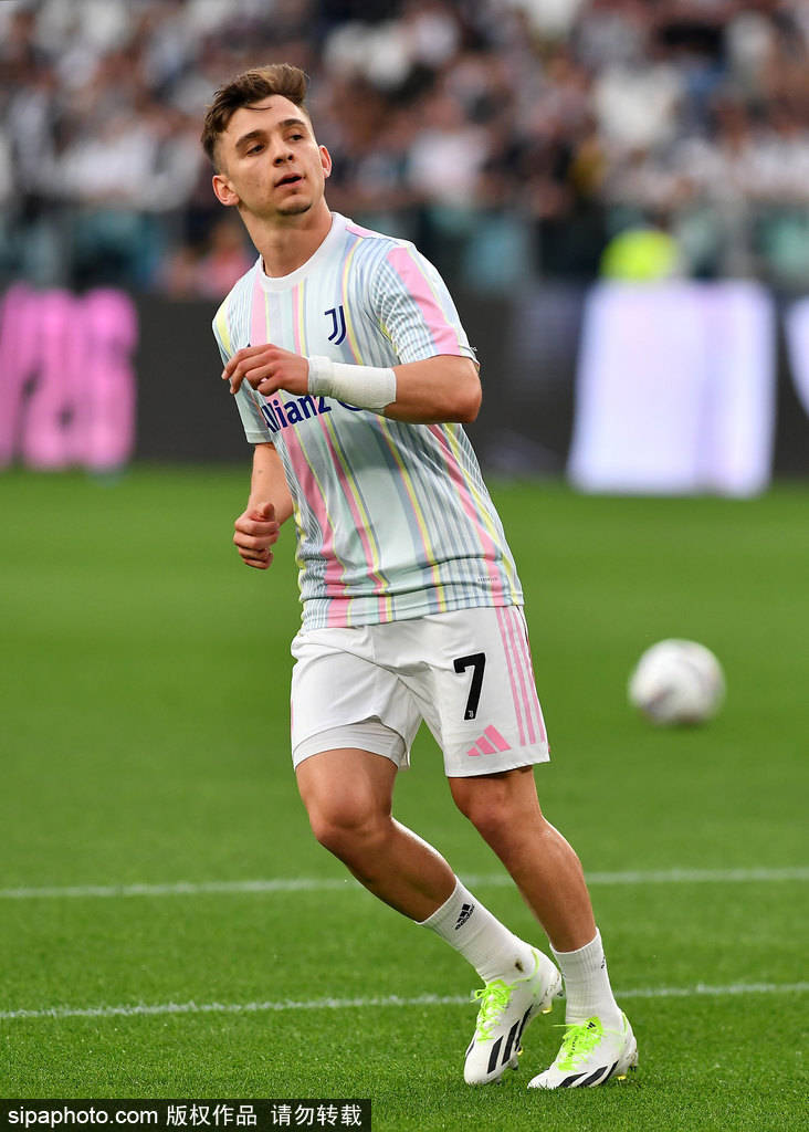 尤文换帅风暴!图多尔逼宫<strong></p>
<p>币安云交易所</strong>,孔蒂回归?豪门未来悬了!