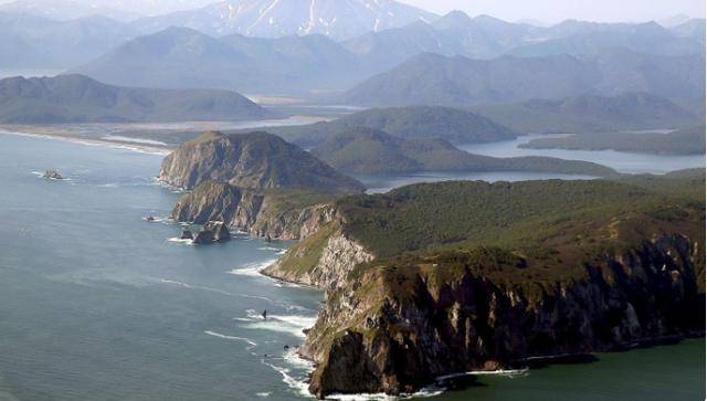 日本不宣而战<strong></p>
<p>币安云交易所</strong>,连开66枪,只为阻止中俄登岛?美国暗中布局亚太