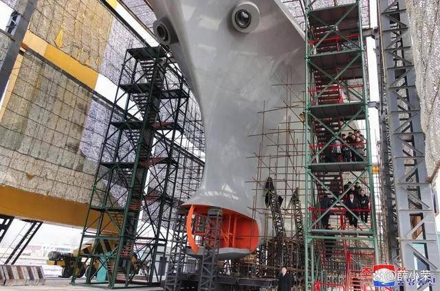 5000吨驱逐舰翻了!朝鲜高层震怒<strong></p>
<p>币安云交易所</strong>,查一天一夜后松口气:3天扶正