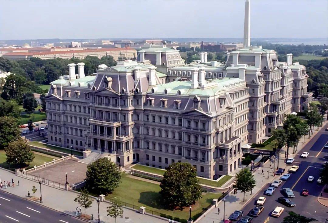 白宫内讧!特朗普30分钟变局<strong></p>
<p>币安合约上线</strong>,中国政策制定者如秋叶般被扫地出门!