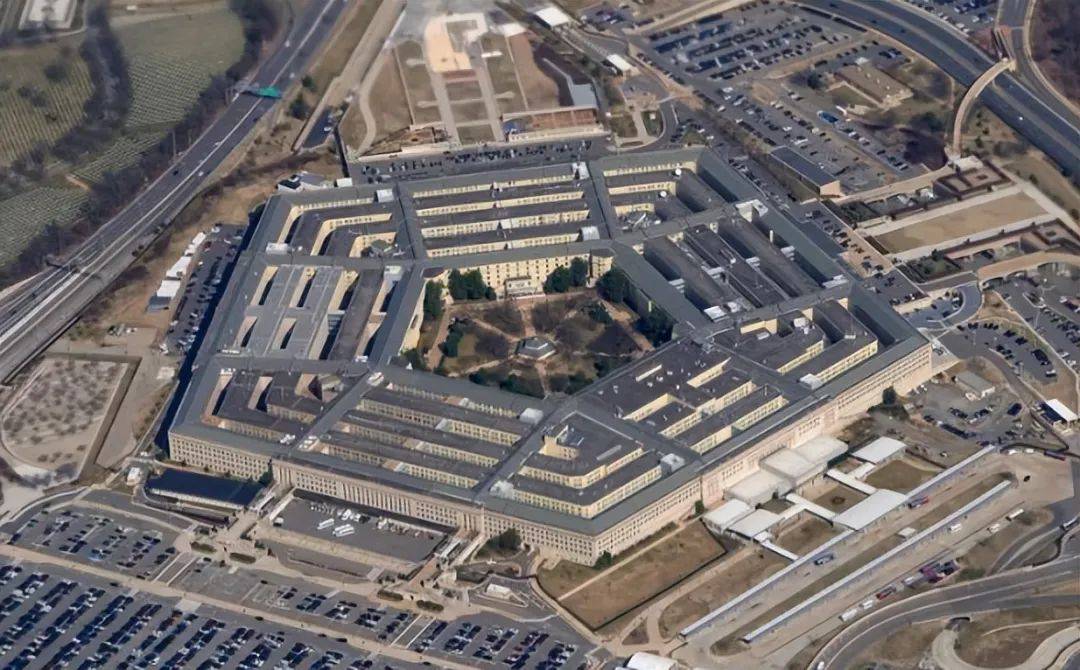 白宫内讧!特朗普30分钟变局<strong></p>
<p>币安合约上线</strong>,中国政策制定者如秋叶般被扫地出门!