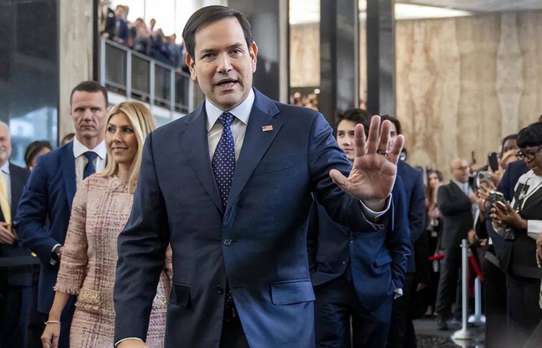 白宫内讧!特朗普30分钟变局<strong></p>
<p>币安合约上线</strong>,中国政策制定者如秋叶般被扫地出门!