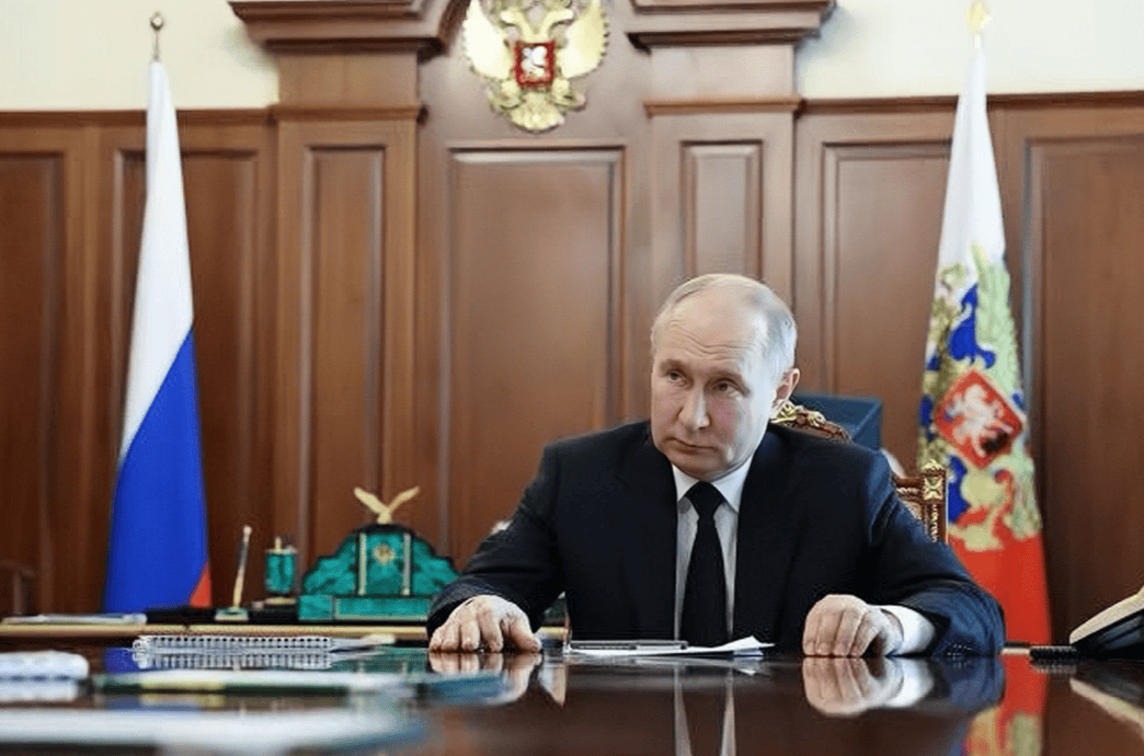 10倍高超音速导弹瞄准基辅!泽连斯基表态不怕俄罗斯怒火<strong></p>
<p>安卓推币游戏</strong>,但仍愿与普京会晤