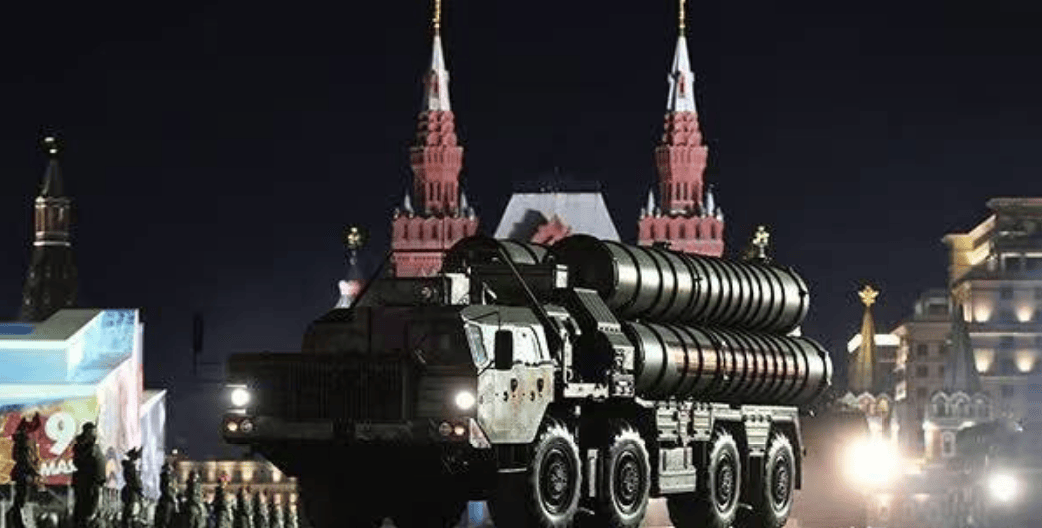 10倍高超音速导弹瞄准基辅!泽连斯基表态不怕俄罗斯怒火<strong></p>
<p>安卓推币游戏</strong>,但仍愿与普京会晤