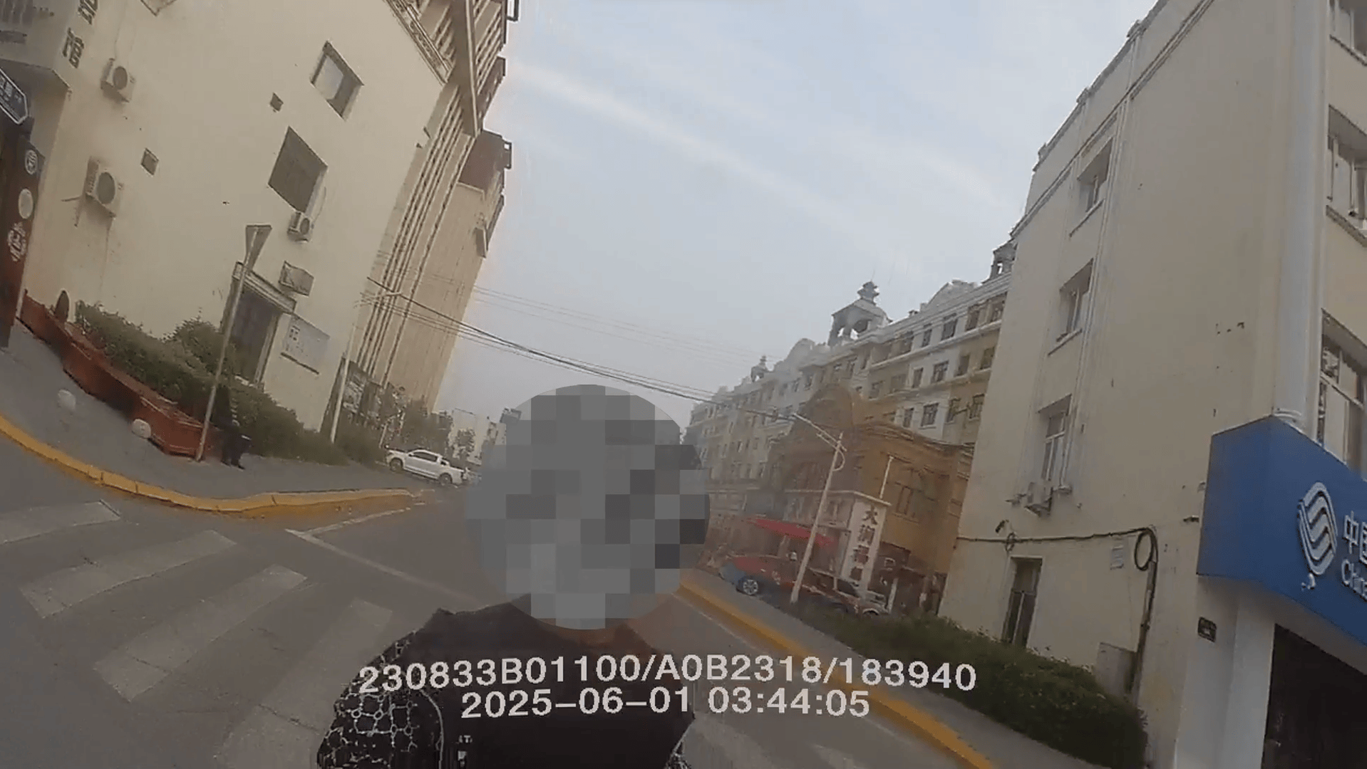 “马虎”夫妻家钥匙插门上忘拔<strong></p>
<p>安卓推币游戏</strong>,次日发现钱包竟“蒸发”了