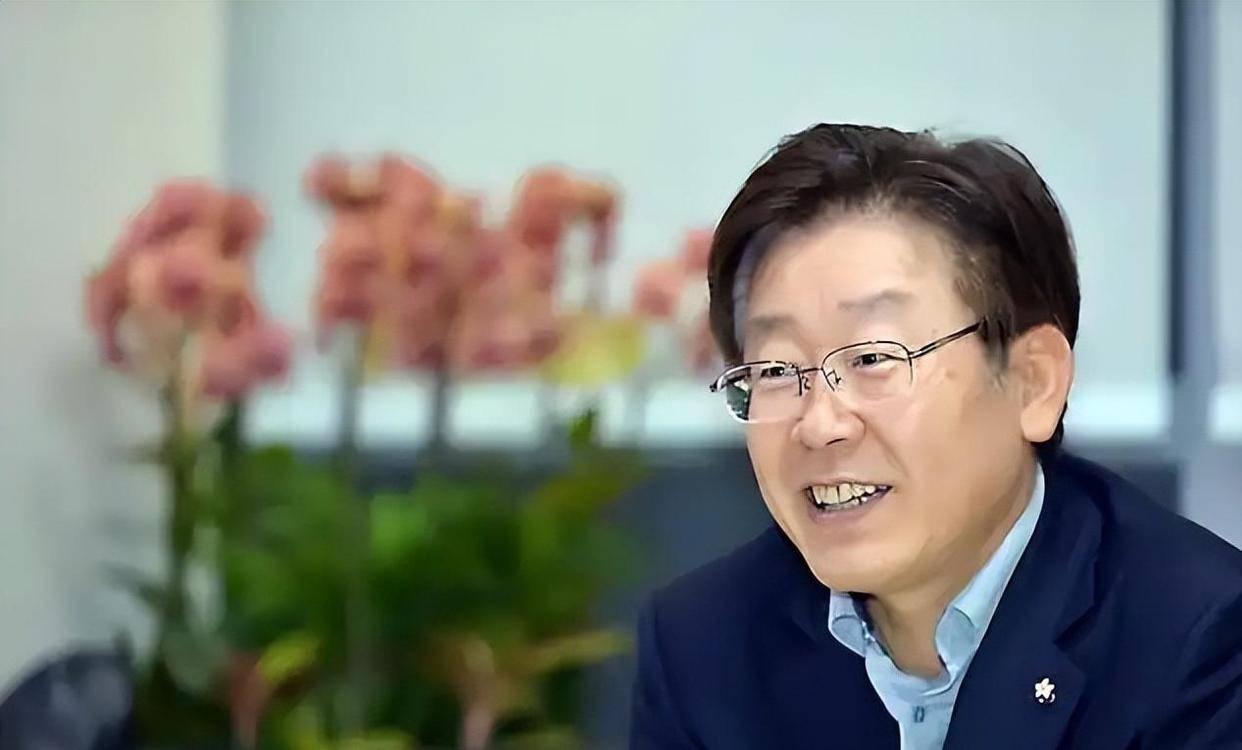 韩国爆发仇华浪潮<strong></p>
<p>安卓推币游戏</strong>，李在明罕见警告，关键时刻，一句话定下中韩大局