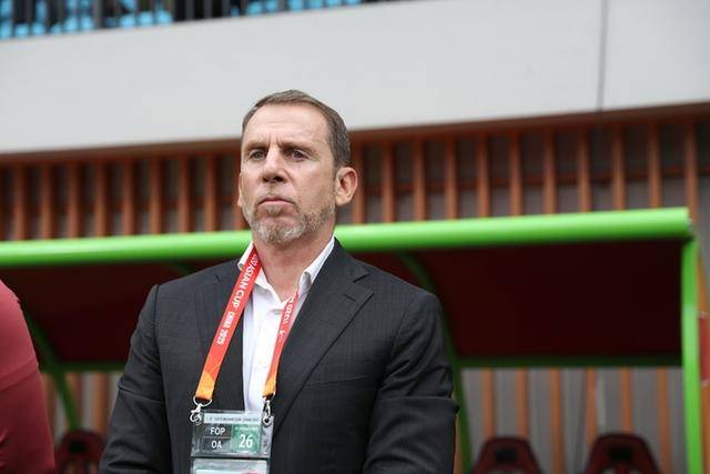 国足新帅人选初定<strong></p>
<p>币安交易所商家</strong>,“老熟人”能走出新路子吗?