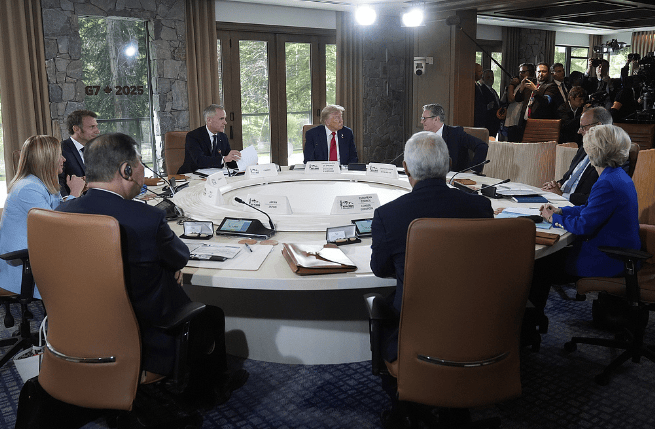 G7发表联合声明<strong></p>
<p>币安区块链</strong>,不准改变南海现状,不到24小时,中方接划下红线 