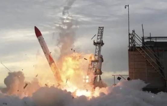 伊朗最猛烈报复<strong></p>
<p>币安区块链</strong>,导弹在以色列多个城市爆炸,打了美以一个措手不及