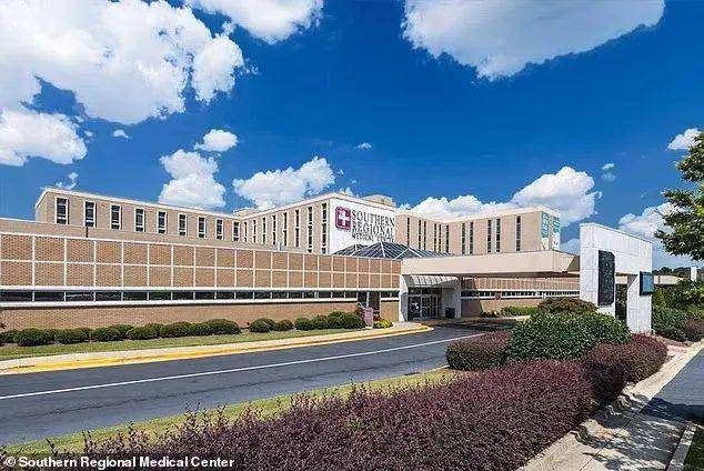 医院生娃<strong></p>
<p>币安区块链</strong>,孩子头直接被医生拔掉了?父母请专家尸检,结果专家直接把图发网上了?!