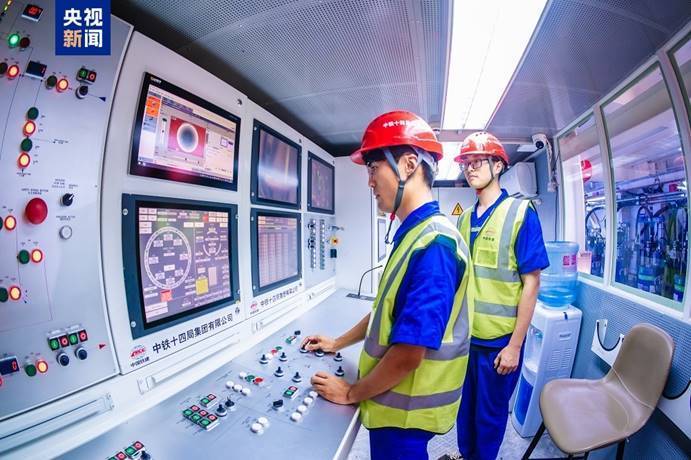 世界最大直径<strong></p>
<p>币安区块链</strong>!“山河号”盾构机在山东顺利穿越黄河