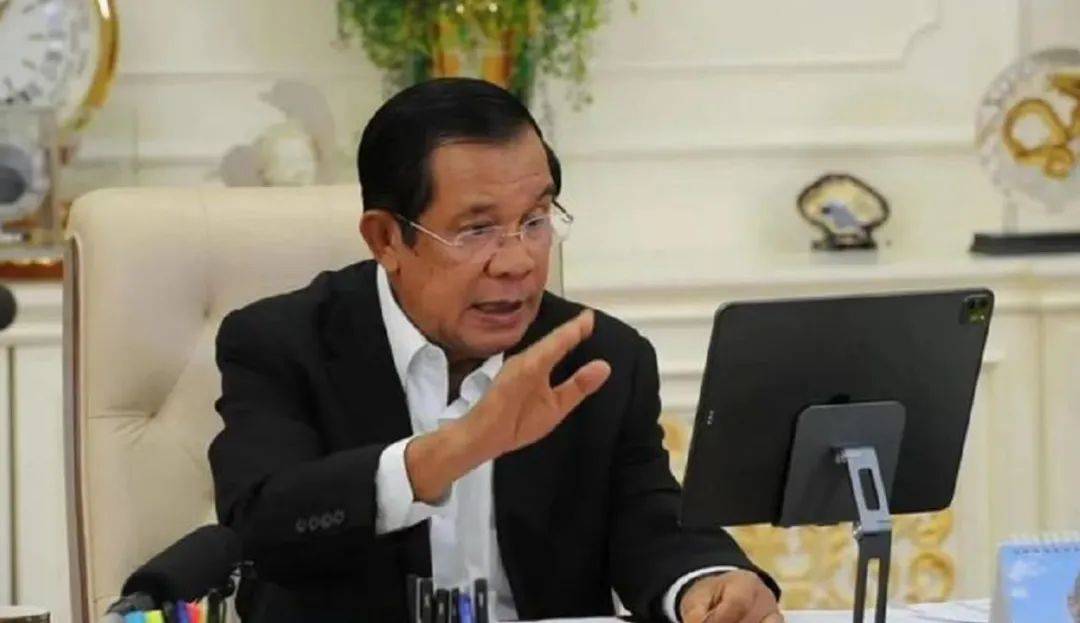 总理府已被围<strong></p>
<p>币安公链技术</strong>,佩通坦拒绝辞职,军方态度坚决,陆军司令作出决定