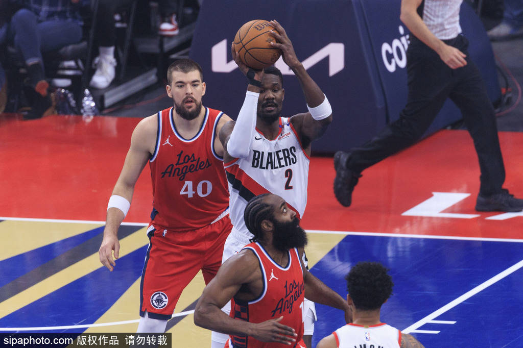 艾顿买断成自由球员<strong></p>
<p>币安eth钱包地址</strong>!湖人球迷狂欢:内线救星终于来了