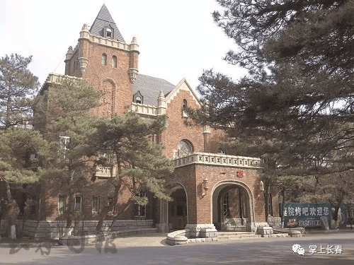 “能不吊顶就不吊顶<strong></p>
<p>安网币发行价</strong>,能不贴砖就不贴砖”,吉林省委书记调研历史建筑修缮