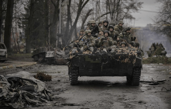 美国见死不救<strong></p>
<p>币安虚拟货币</strong>，乌克兰发起“斩首行动”，泽连斯基麻烦大了，不简单