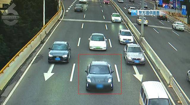 离奇<strong></p>
<p>币安功能介绍</strong>!昆明一辆140万的保时捷在停车场凭空消失