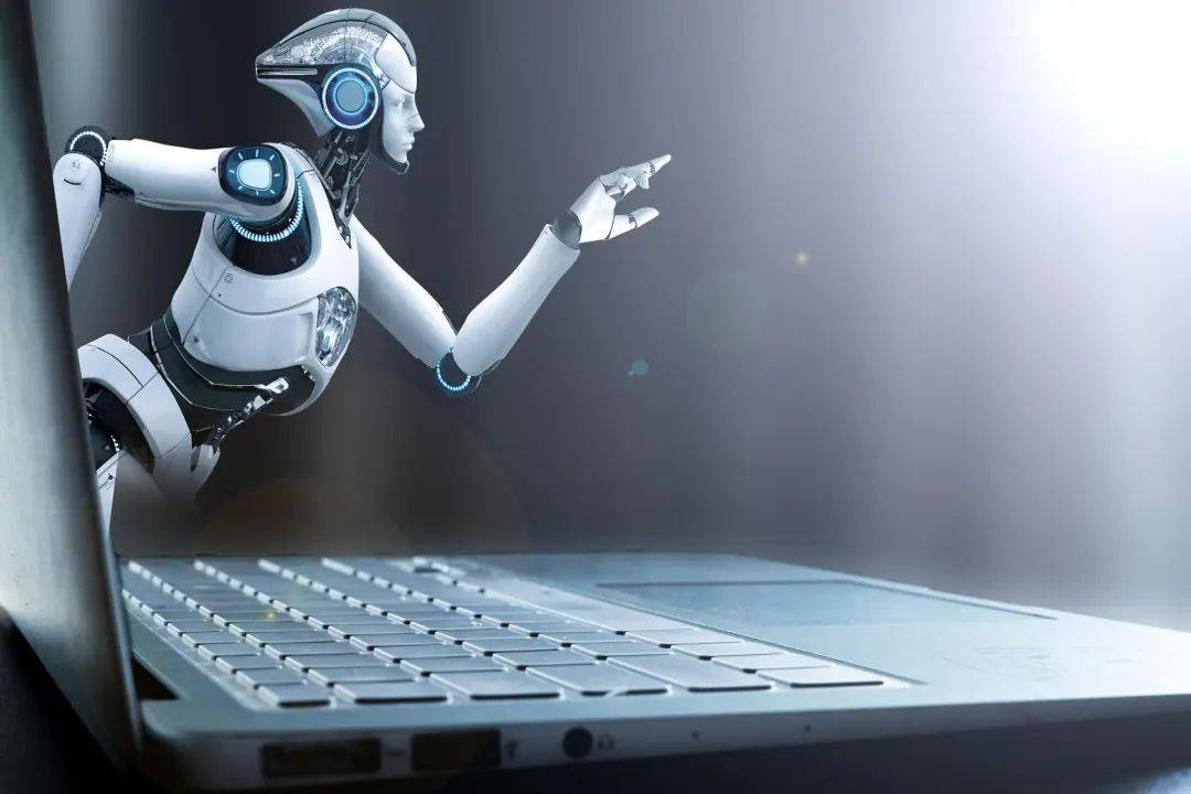 DeepSeek流量下滑<strong></p>
<p>币安数字资产交易所</strong>,这半年梁文锋都干了啥?