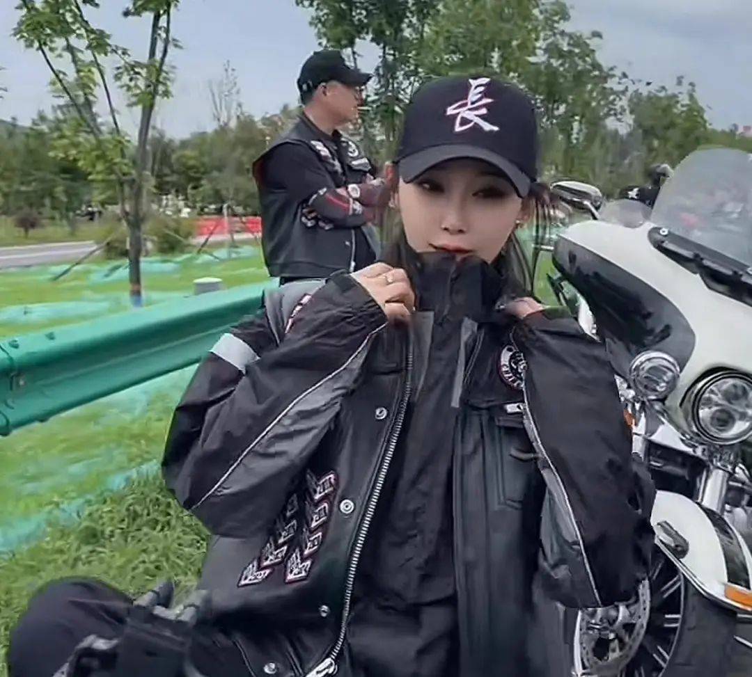 短跑运动员虞锦去世<strong></p>
<p>币安ETH提现要多久</strong>,年仅18岁,生前酷爱机车