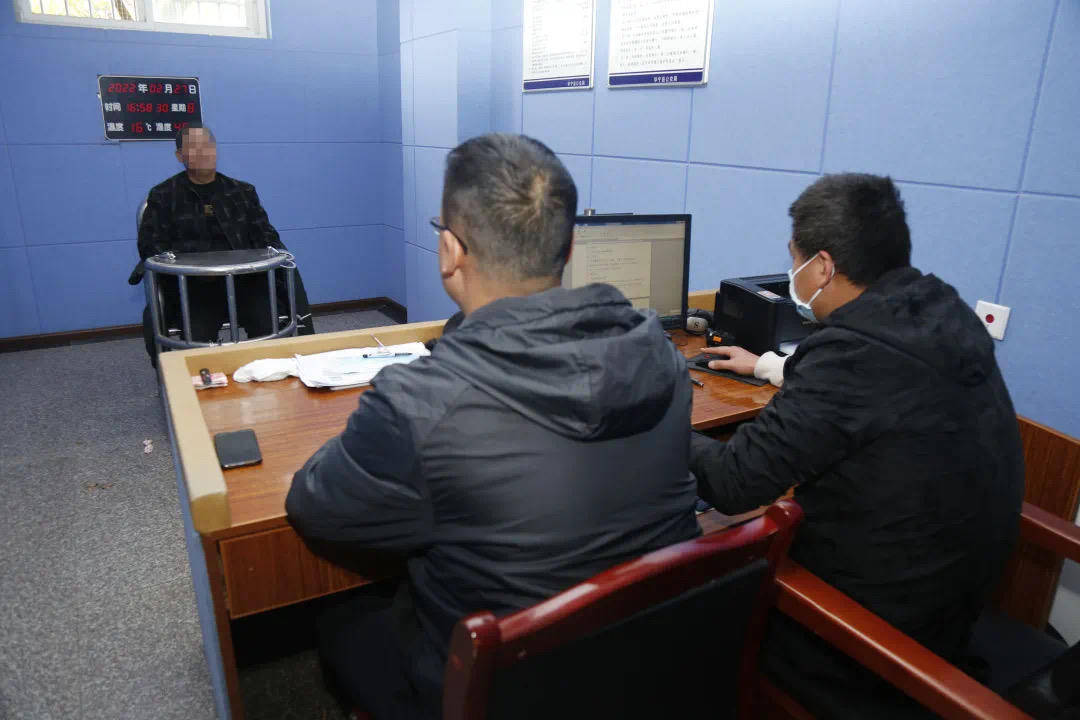 “男子强奸嫂嫂出狱后又刺死见义勇为者”案二审<strong></p>
<p>ltc莱特币安卓</strong>,择日宣判 警方曾披露抓捕过程等诸多细节