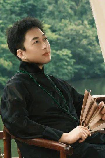 15岁女孩七七1分钟视频报价1万<strong></p>
<p>币安量化交易软件</strong>,因神似张柏芝走红,七七妈妈曾称以学业为由拒绝于正邀约