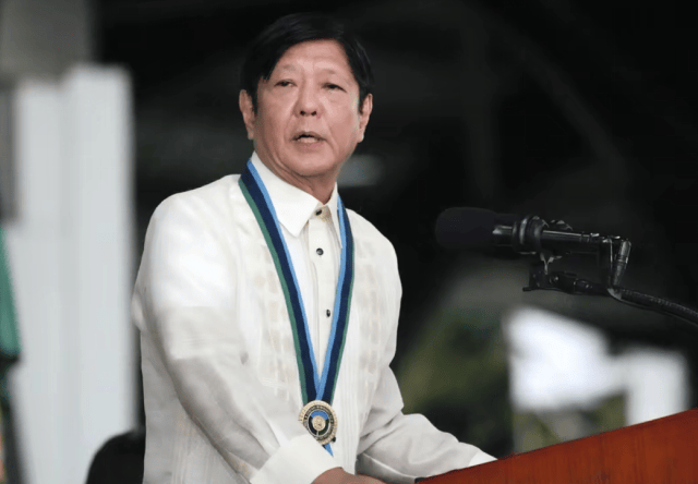 特朗普就访华做出承诺<strong></p>
<p>安卓币官网注册</strong>,马科斯当场脸色大变!中菲之间,美国心里早有了答案