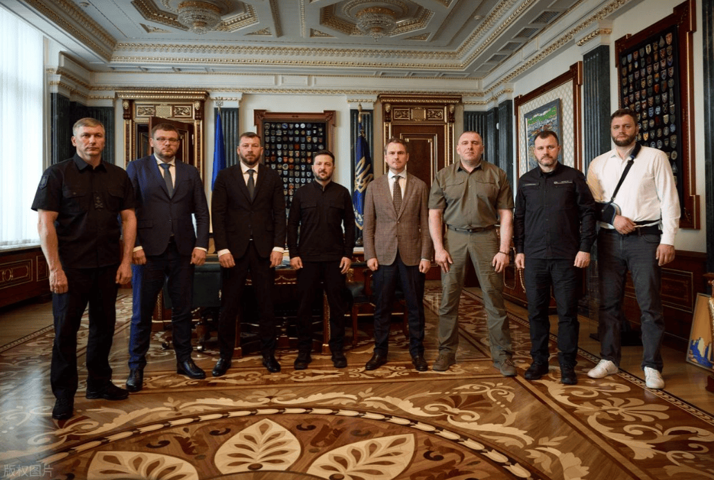 中方发火了<strong></p>
<p>币安交易所平台</strong>,要求乌克兰纠正错误,不听耿爽的话,乌后悔都来不及