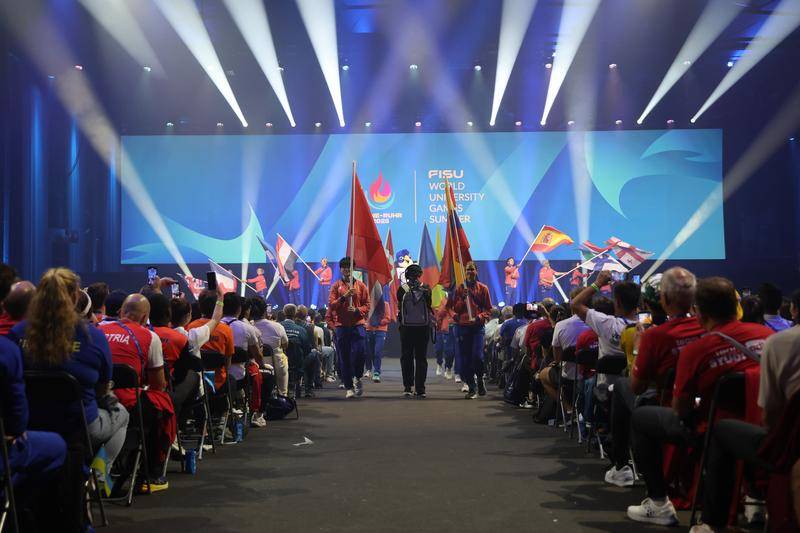 大运会闭幕<strong></p>
<p>币安交易所平台</strong>!中国代表团30金27银17铜位列第二位