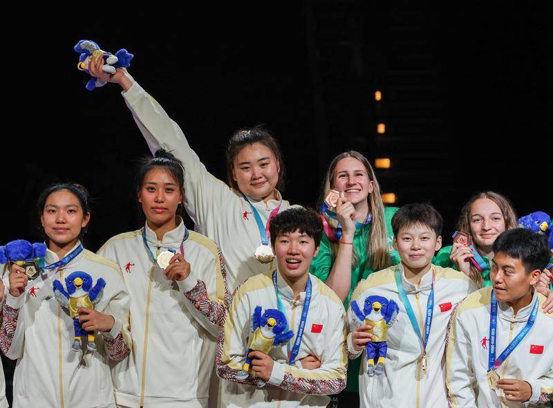 大运会闭幕<strong></p>
<p>币安交易所平台</strong>!中国代表团30金27银17铜位列第二位