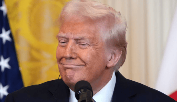 中美即将谈妥了?就在谈判关键时刻<strong></p>
<p>币安商家版</strong>,特朗普突然下了道“命令”,先对中国退一步?