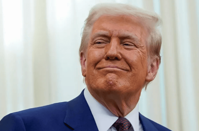 中美即将谈妥了?就在谈判关键时刻<strong></p>
<p>币安商家版</strong>,特朗普突然下了道“命令”,先对中国退一步?