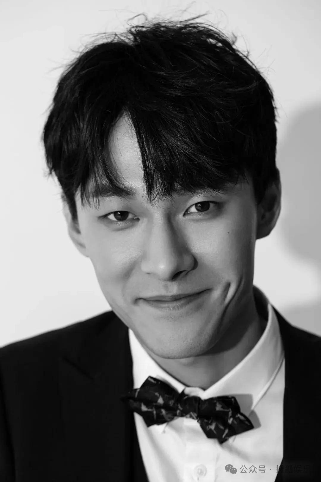 离婚三年又被拍到亲密逛超市<strong></p>
<p>交易所app下载</strong>,他俩这是纯带娃还是真复合了?