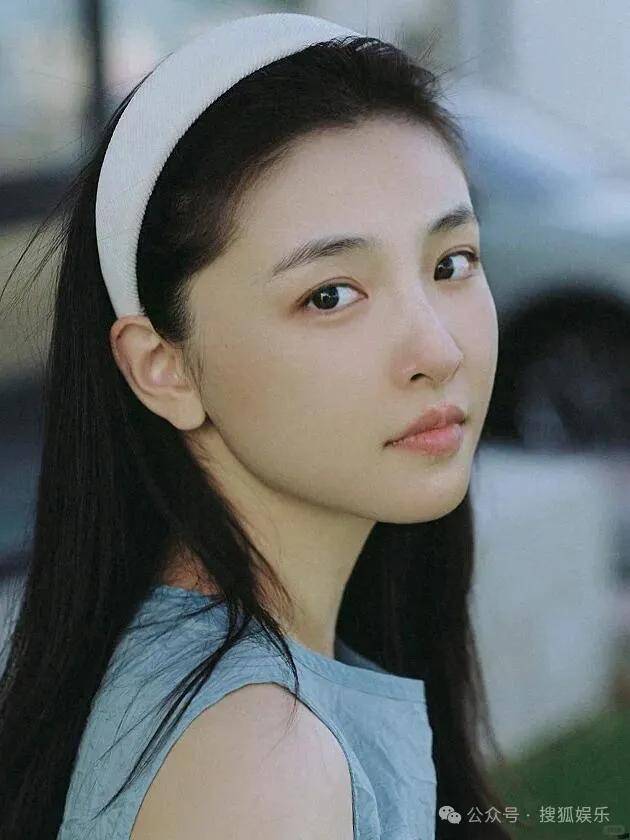 离婚三年又被拍到亲密逛超市<strong></p>
<p>交易所app下载</strong>,他俩这是纯带娃还是真复合了?