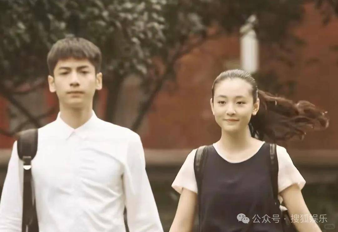 离婚三年又被拍到亲密逛超市<strong></p>
<p>交易所app下载</strong>,他俩这是纯带娃还是真复合了?