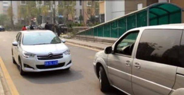 “刚走出去不到一分钟就出事”<strong></p>
<p>抹茶交易所下载</strong>,一家五口1死4伤!家属最新发声