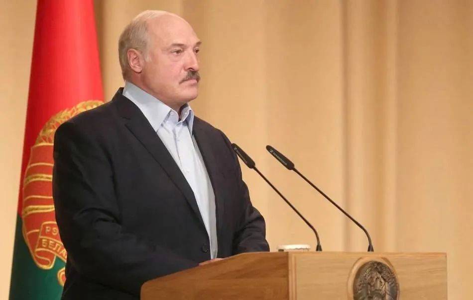 挂断普京电话后<strong></p>
<p>抹茶交易所网址</strong>,卢卡申科宣布不再连任总统,随后送中国一句意味深长的13字表态,信号不寻常