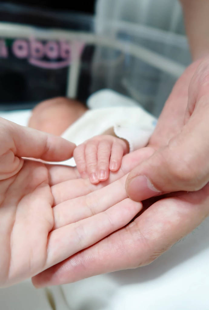 恭喜<strong></p>
<p>抹茶交易所网址</strong>!邹阳晒照升级当爸爸 妻子是前央视主持人