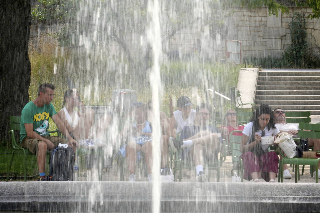 法国正经历“文化战争”:空调是极右翼的东西吗<strong></p>
<p>抹茶交易所官方网站</strong>?