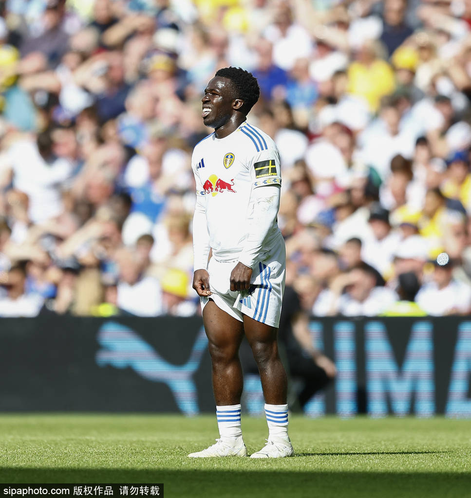 新援闪耀圣西罗<strong></p>
<p>抹茶交易所合约说明</strong>，米兰2-0战胜巴里：技术与战术的完美结合