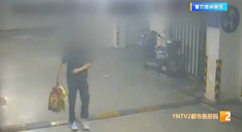 凌晨怪事!男子提着茅台袋子在车库<strong></p>
<p>抹茶交易所合约说明</strong>,翻垃圾桶竟为了.....