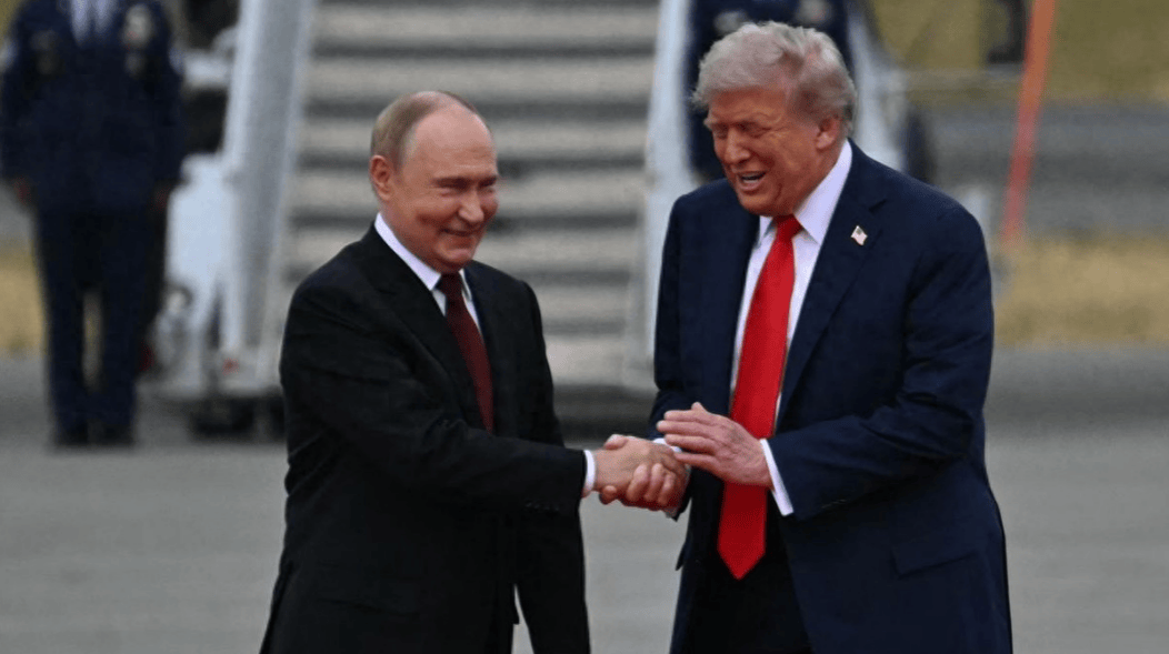 普特会刚结束，特朗普涉台言论曝光：在他任期内，大陆不能收台？