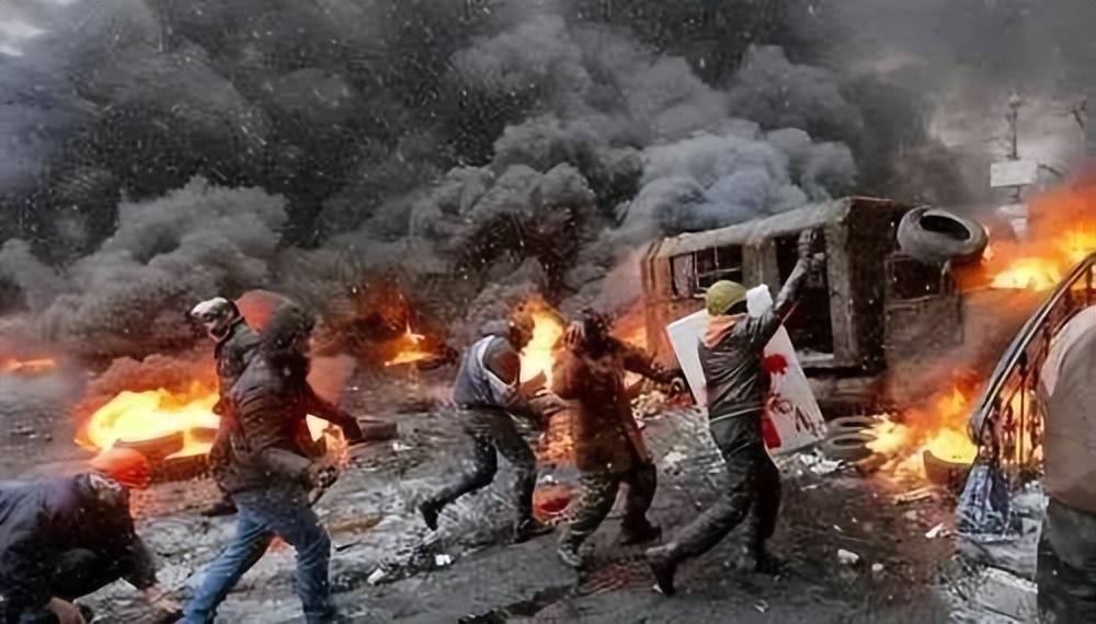 泽连斯基遭遇重击!乌克兰战争损失172万人<strong></p>
<p>抹茶交易所钱包注册</strong>,基辅被揭老底,前线无人可用