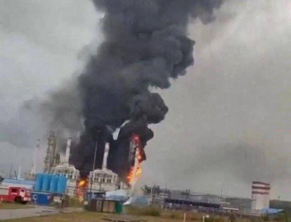 准备同归于尽?乌克兰为庆祝独立日亮出王炸底牌<strong></p>
<p>抹茶交易所美区</strong>,俄核电站又被炸